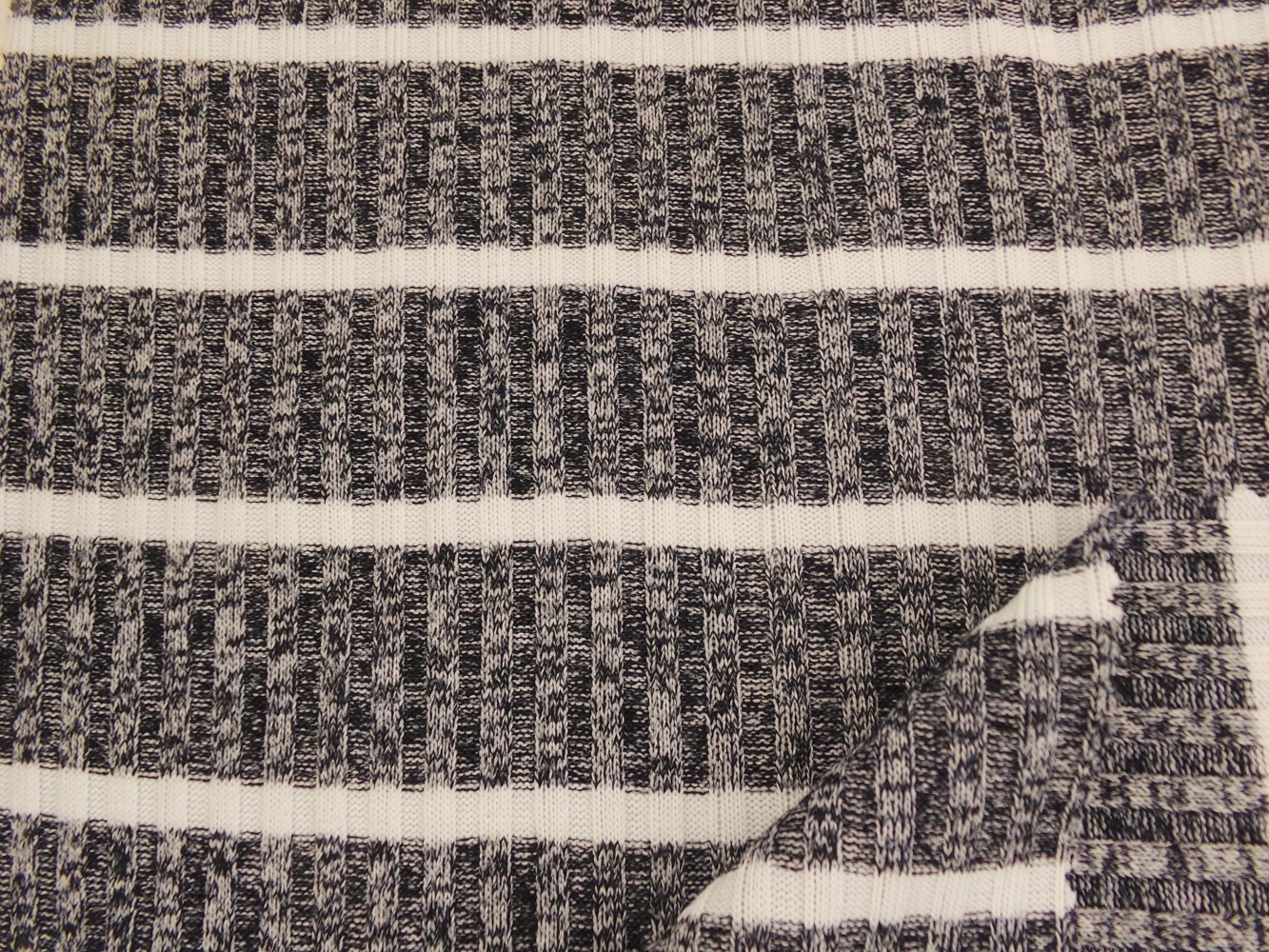 TR1702-001.jpg